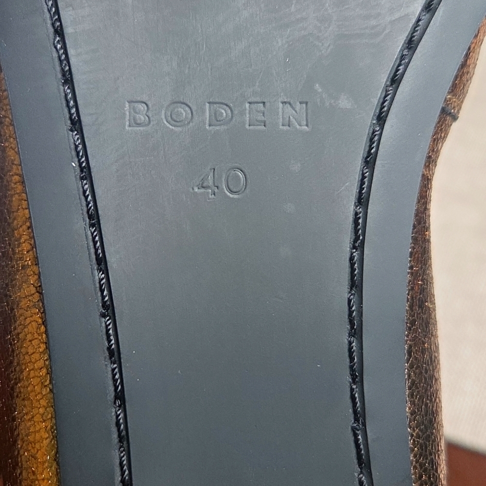 Boden Gold and Black Bow Flats. NWT. Beautiful! - Picture 7 of 11